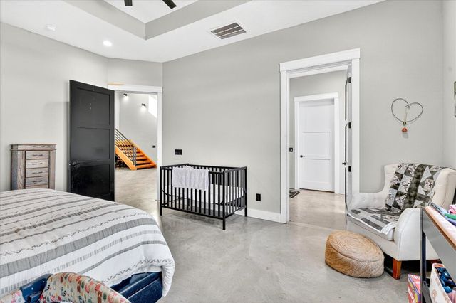 6752 N Farm Road 141, Springfield, MO 65803