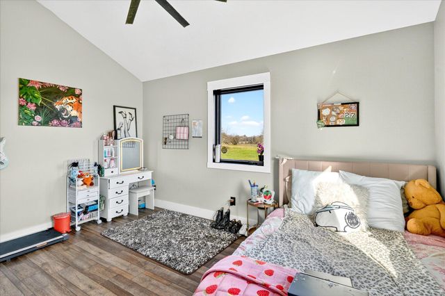 6752 N Farm Road 141, Springfield, MO 65803