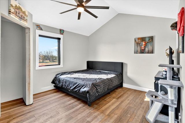 6752 N Farm Road 141, Springfield, MO 65803