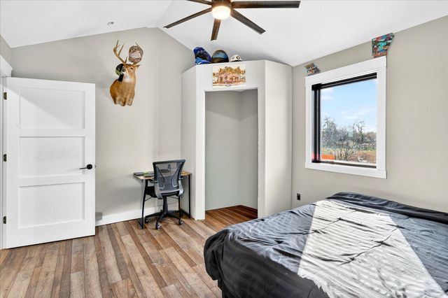 6752 N Farm Road 141, Springfield, MO 65803