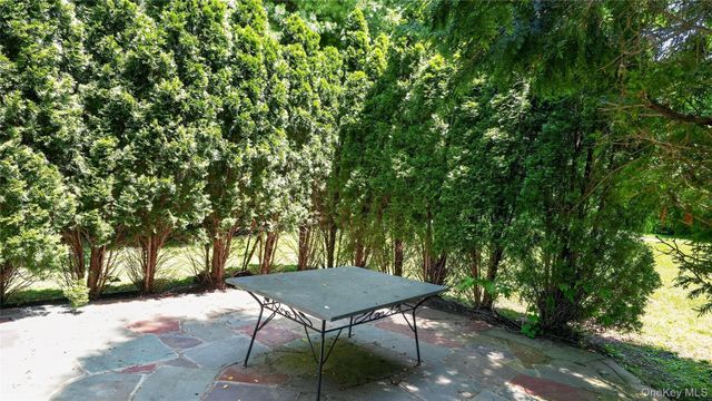 1058 Plandome Road, Manhasset, NY 11030