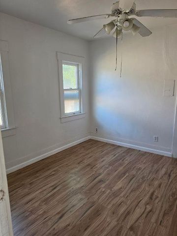 3247 E Butler Avenue, Fresno, CA 93702