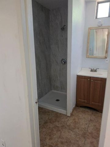 3247 E Butler Avenue, Fresno, CA 93702