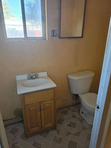 3247 E Butler Avenue, Fresno, CA 93702