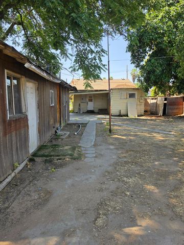 3247 E Butler Avenue, Fresno, CA 93702