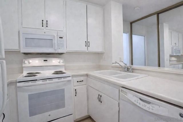 1775 Diamond 1-236, San Diego, CA 92109
