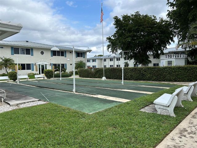 6263 NE 19th Avenue 906, Fort Lauderdale, FL 33308