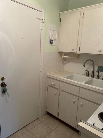 6263 NE 19th Avenue 906, Fort Lauderdale, FL 33308