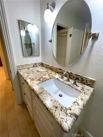2559 Plaza Del Amo, Torrance, CA 90503