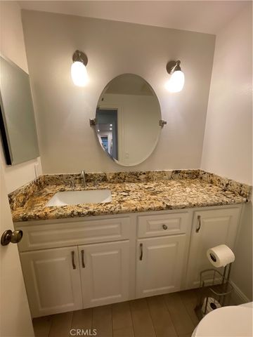 2559 Plaza Del Amo, Torrance, CA 90503