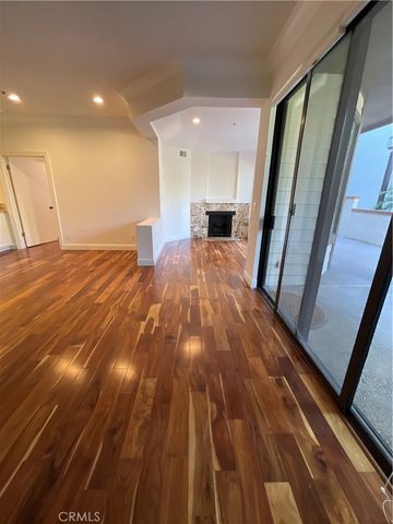 2559 Plaza Del Amo, Torrance, CA 90503