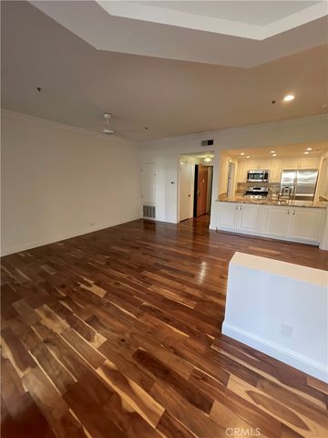 2559 Plaza Del Amo, Torrance, CA 90503