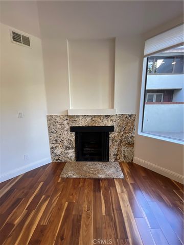 2559 Plaza Del Amo, Torrance, CA 90503