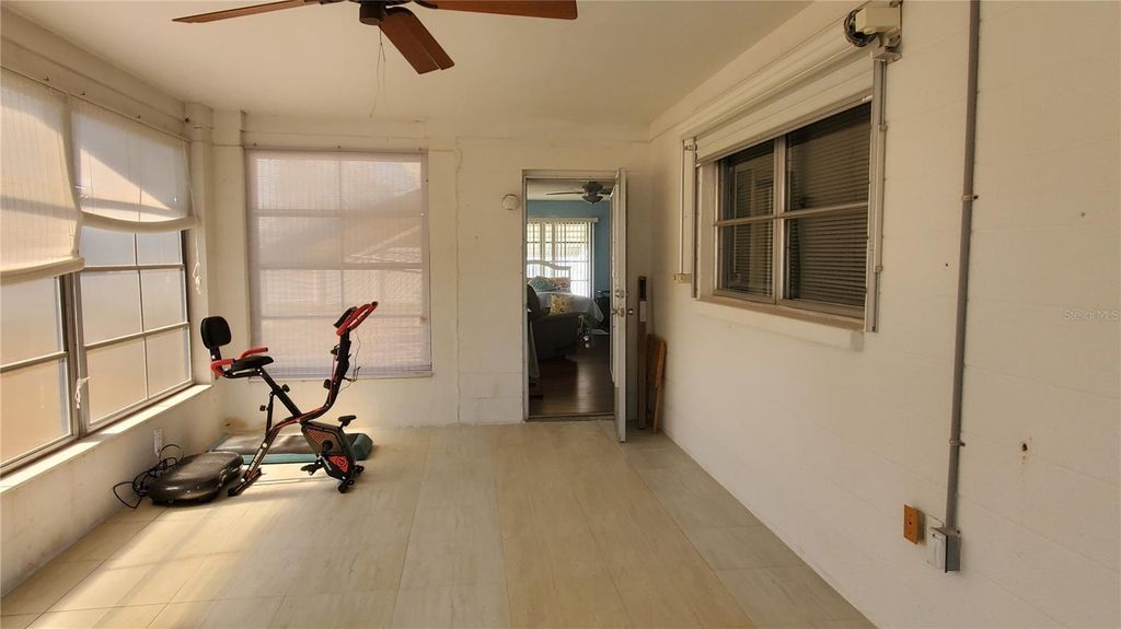 Image 11 of property listing at 1765 LORALIN DRIVE, Englewood, FL 34223