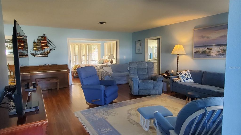 Image 3 of property listing at 1765 LORALIN DRIVE, Englewood, FL 34223