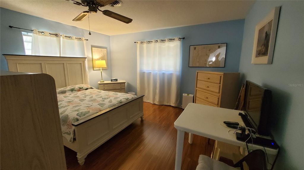 Image 21 of property listing at 1765 LORALIN DRIVE, Englewood, FL 34223