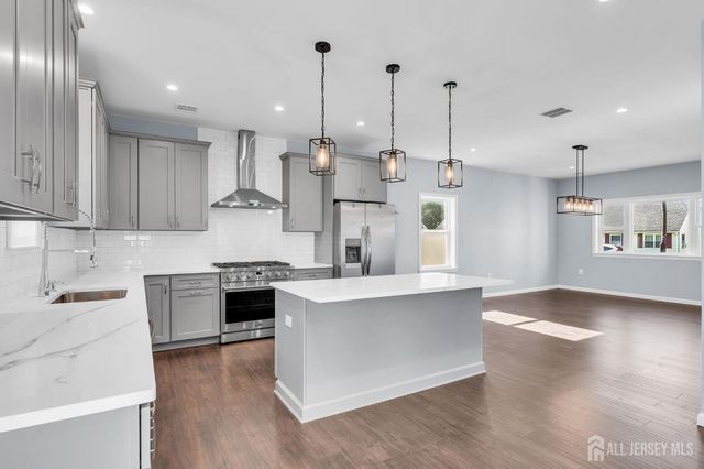 22 Parkerson Road, Edison, NJ 08817