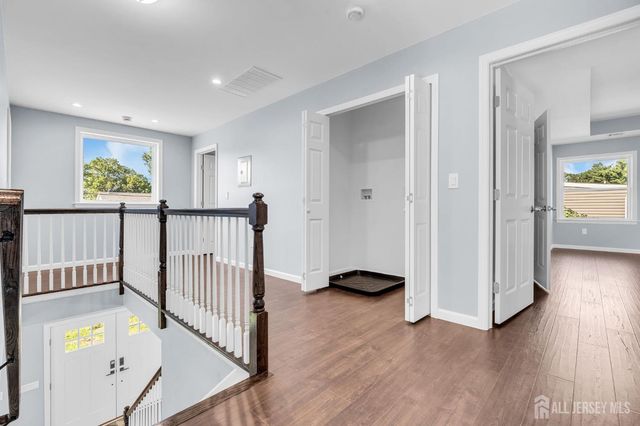 22 Parkerson Road, Edison, NJ 08817