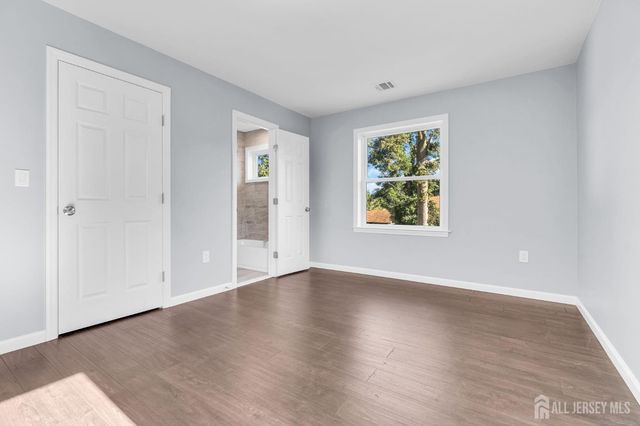 22 Parkerson Road, Edison, NJ 08817