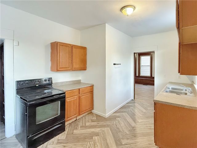 309 Boyles Ave, New Castle, PA 16101