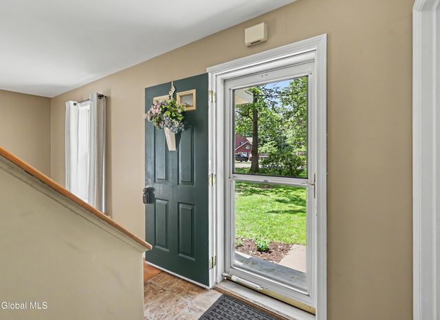 30 Oak View Drive, Moreau, NY 12828
