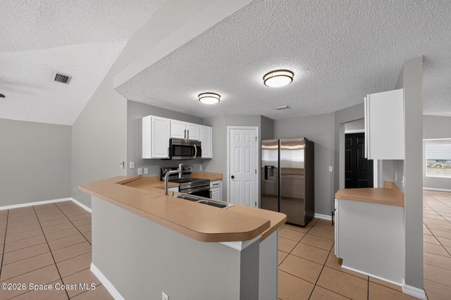 415 Freeman Road NW, Palm Bay, FL 32907