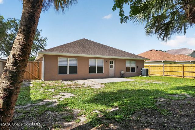 415 Freeman Road NW, Palm Bay, FL 32907