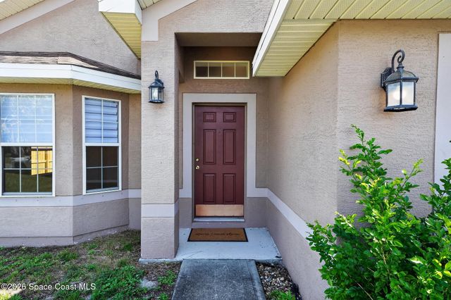 415 Freeman Road NW, Palm Bay, FL 32907