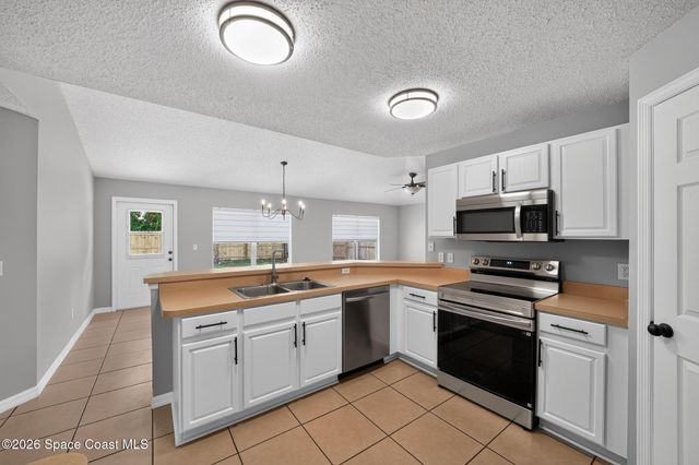 415 Freeman Road NW, Palm Bay, FL 32907