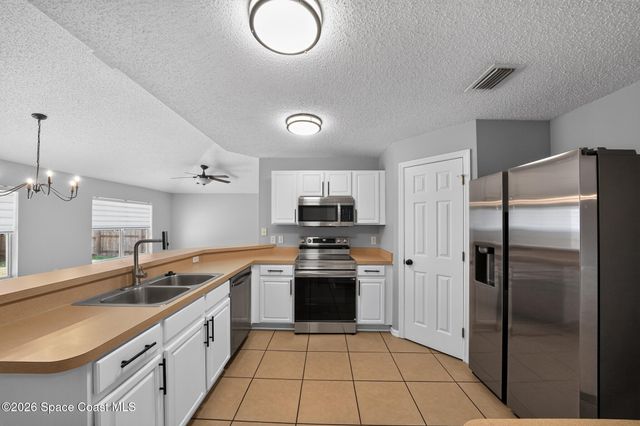 415 Freeman Road NW, Palm Bay, FL 32907