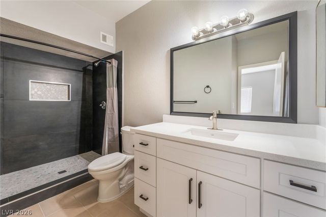 5689 East Lake Mead Boulevard 2, Las Vegas, NV 89156
