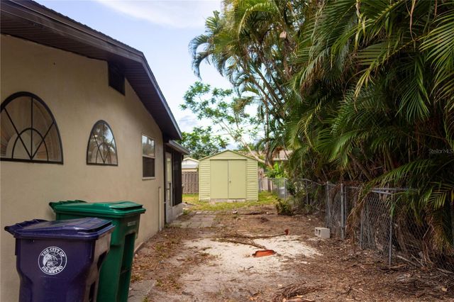 1204 23RD AVENUE W, Palmetto, FL 34221