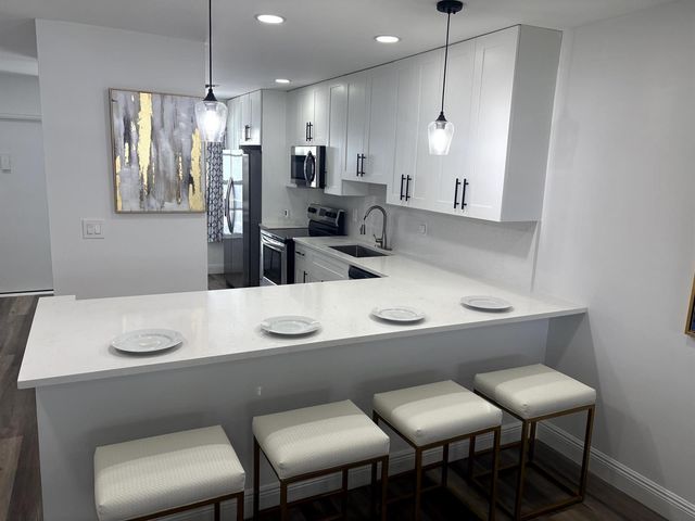 2825 SW 13th Street 204, Delray Beach, FL 33445