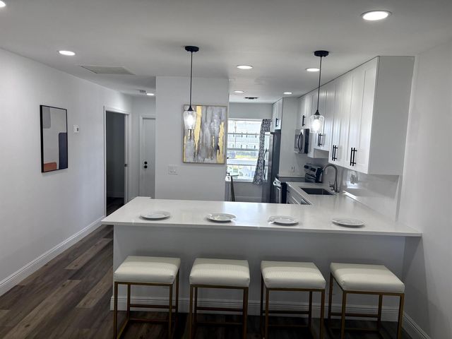 2825 SW 13th Street 204, Delray Beach, FL 33445