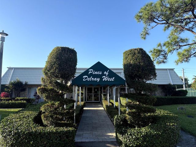 2825 SW 13th Street 204, Delray Beach, FL 33445