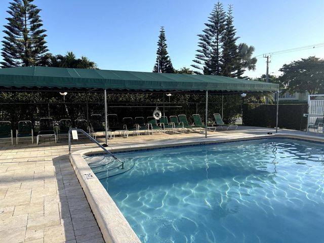 2825 SW 13th Street 204, Delray Beach, FL 33445