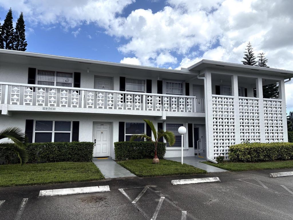2825 SW 13th Street 204, Delray Beach, FL 33445