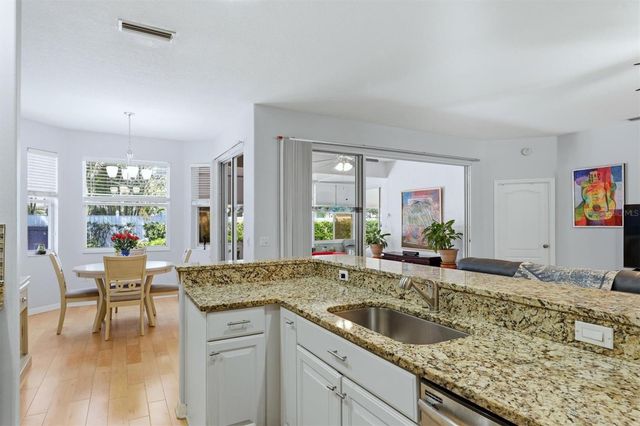 6726 W COUNTRY CLUB LANE, Sarasota, FL 34243