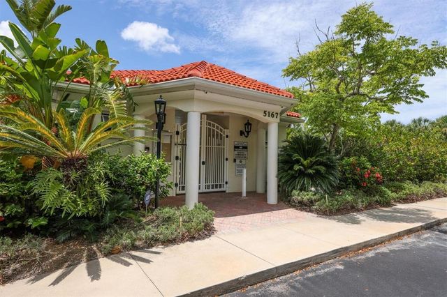 6726 W COUNTRY CLUB LANE, Sarasota, FL 34243