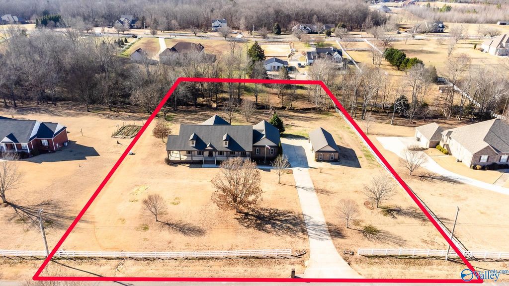 626 Beth Road, New Market, AL 35761