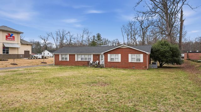 1505 N Jackson St, Tullahoma, TN 37388