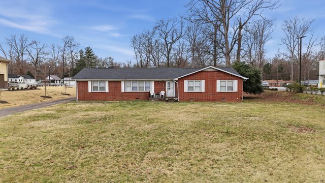 1505 N Jackson St, Tullahoma, TN 37388