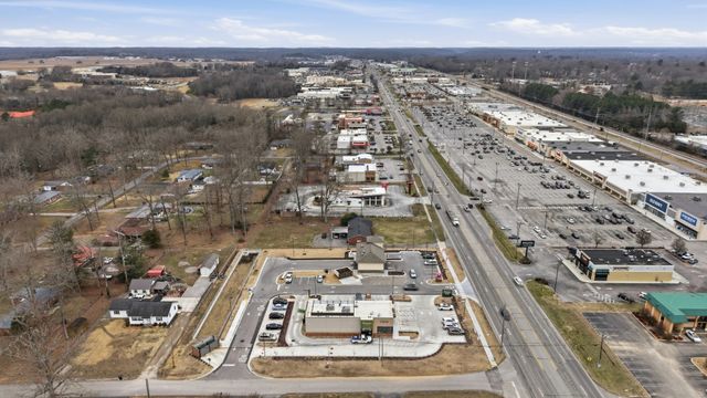 1505 N Jackson St, Tullahoma, TN 37388