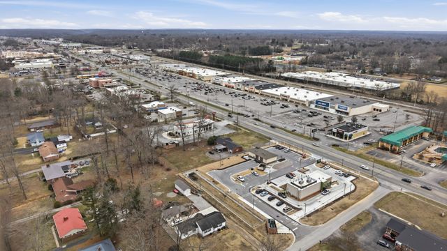 1505 N Jackson St, Tullahoma, TN 37388