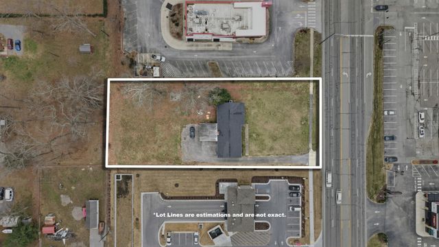 1505 N Jackson St, Tullahoma, TN 37388