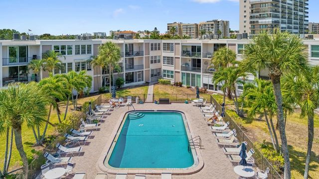 7401 BAY ISLAND DRIVE S 337, South Pasadena, FL 33707