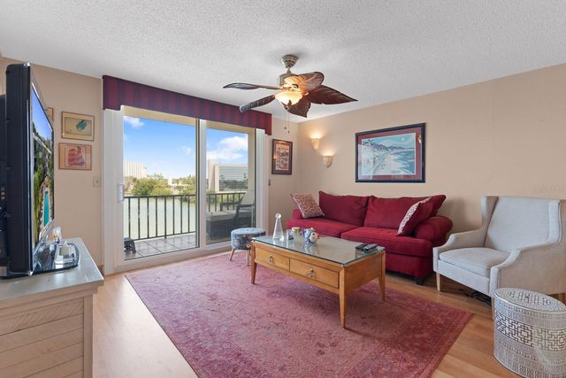 7401 BAY ISLAND DRIVE S 337, South Pasadena, FL 33707