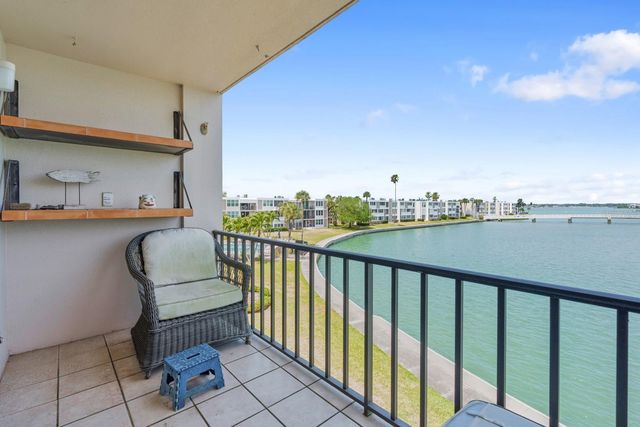 7401 BAY ISLAND DRIVE S 337, South Pasadena, FL 33707