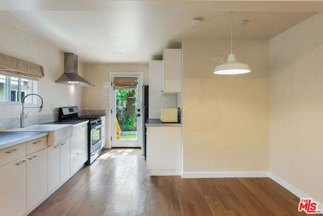 6208 Hayes Avenue, Los Angeles, CA 90042