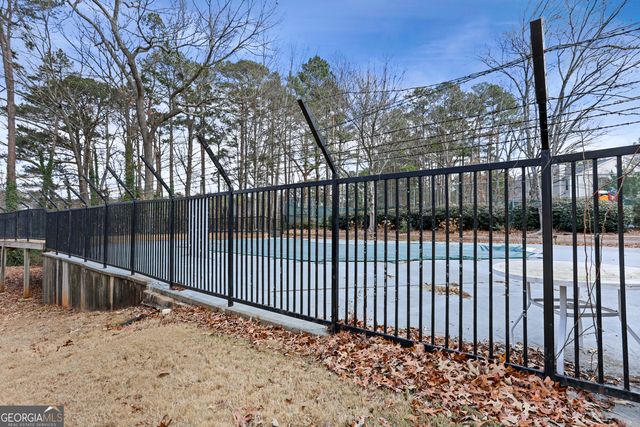 671 Windchase Lane, Stone Mountain, GA 30083